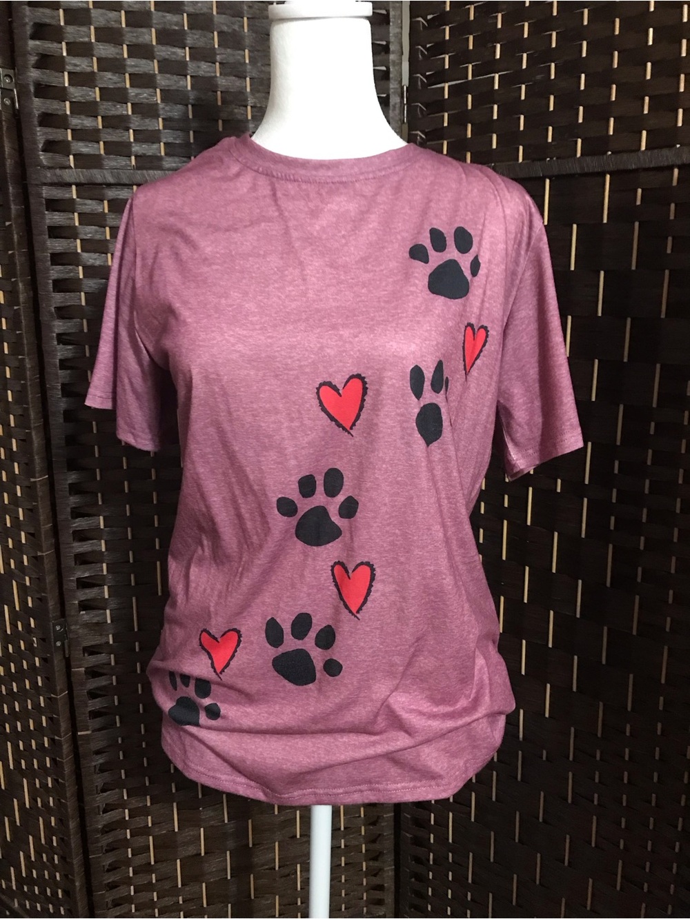 SHEIN Mauve Short Sleeve Tee with Black Paw Prints and Red Hearts